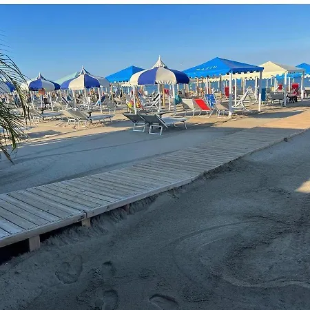 B&B Casa Vacanze Stella Di Mare Battipaglia Exterior photo
